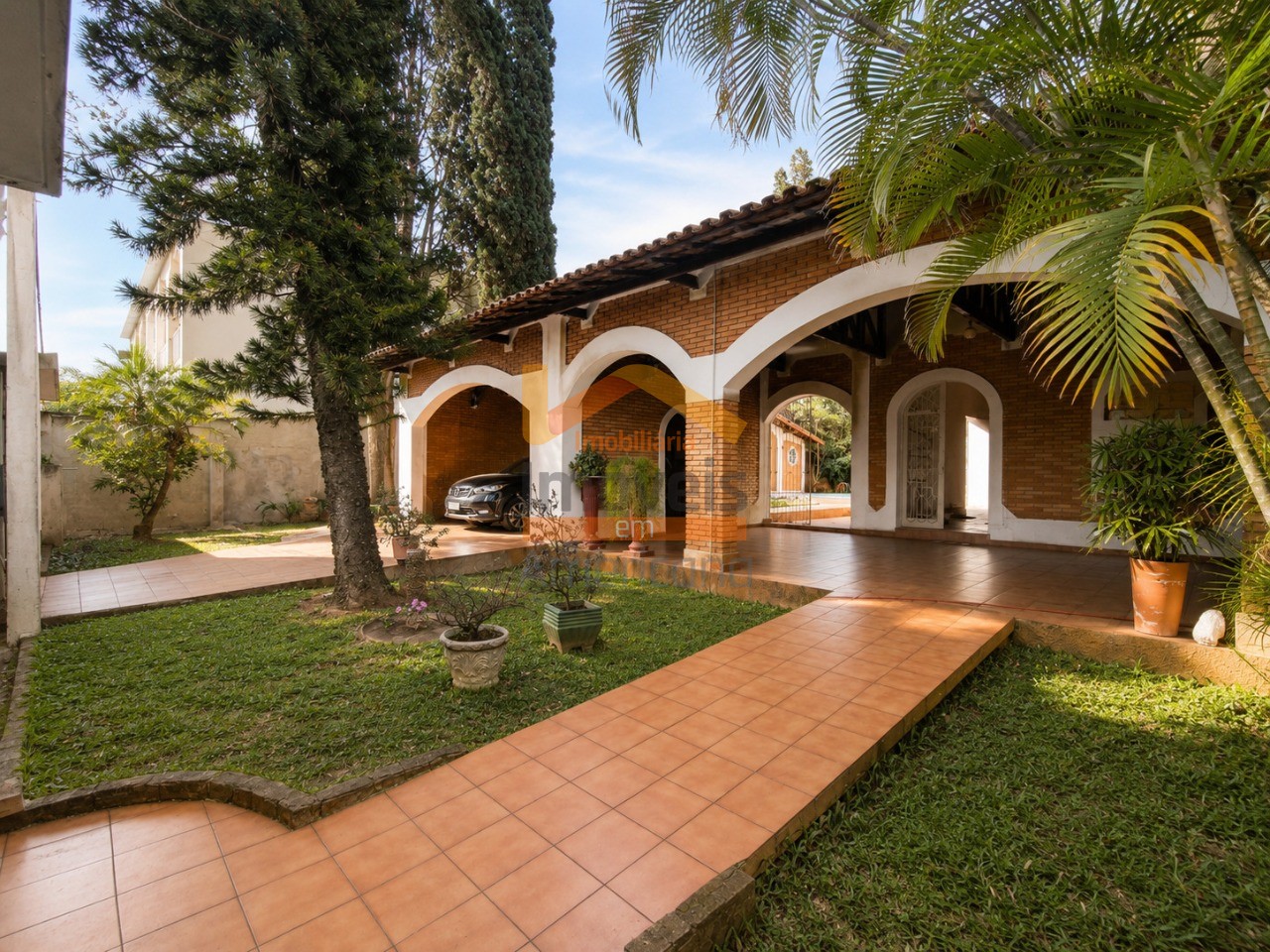 Casa, 4 quartos, 244 m² - Foto 2