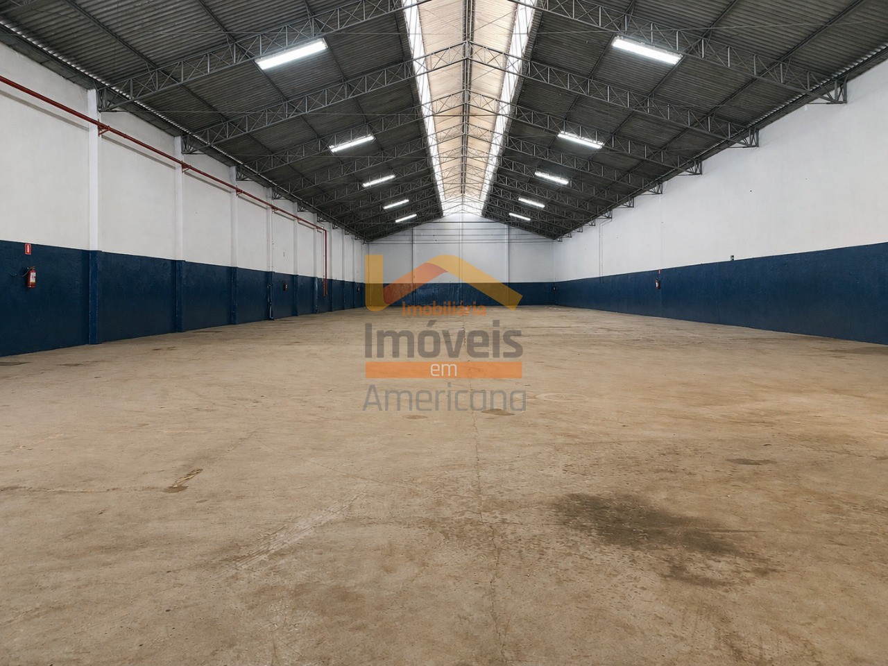 Depósito-Galpão, 1500 m² - Foto 1
