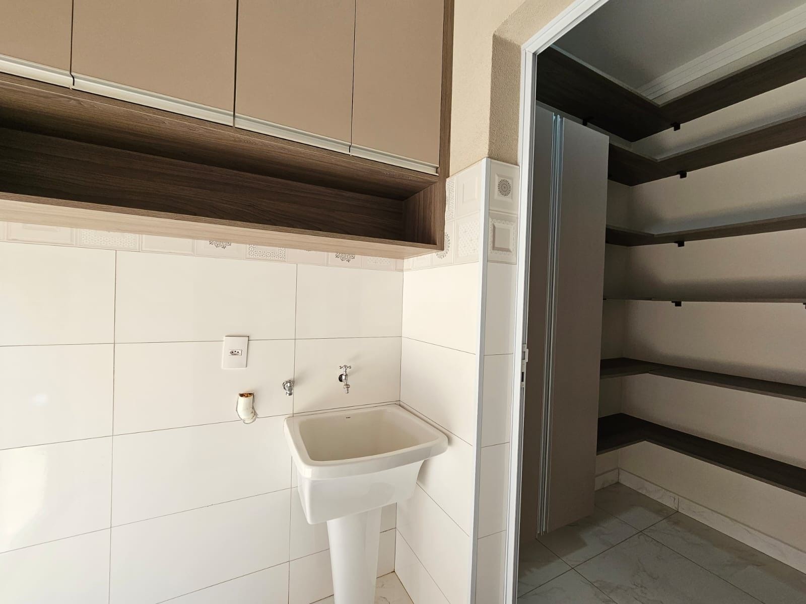 Casa à venda e aluguel com 3 quartos, 170m² - Foto 10