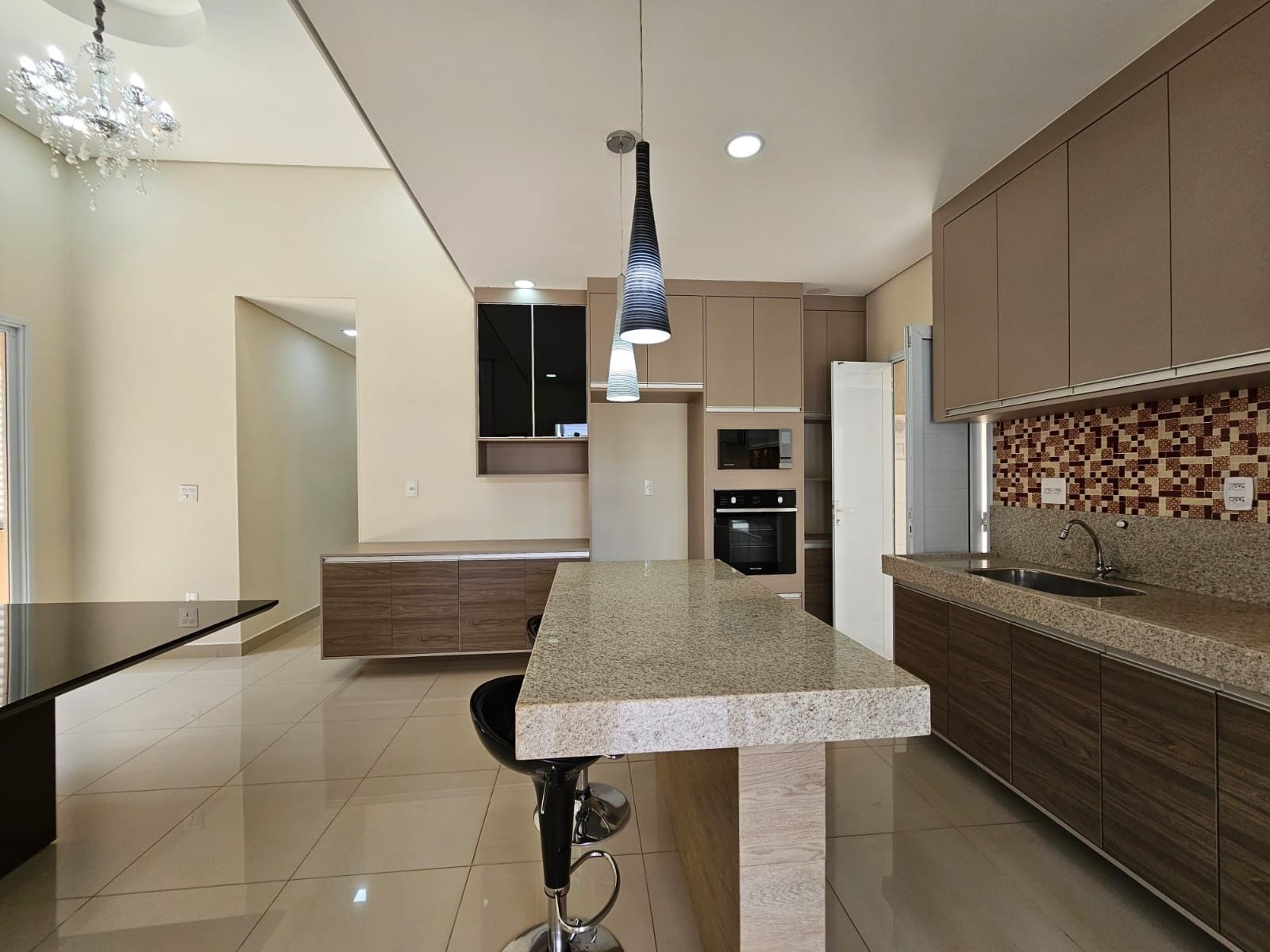 Casa à venda e aluguel com 3 quartos, 170m² - Foto 29