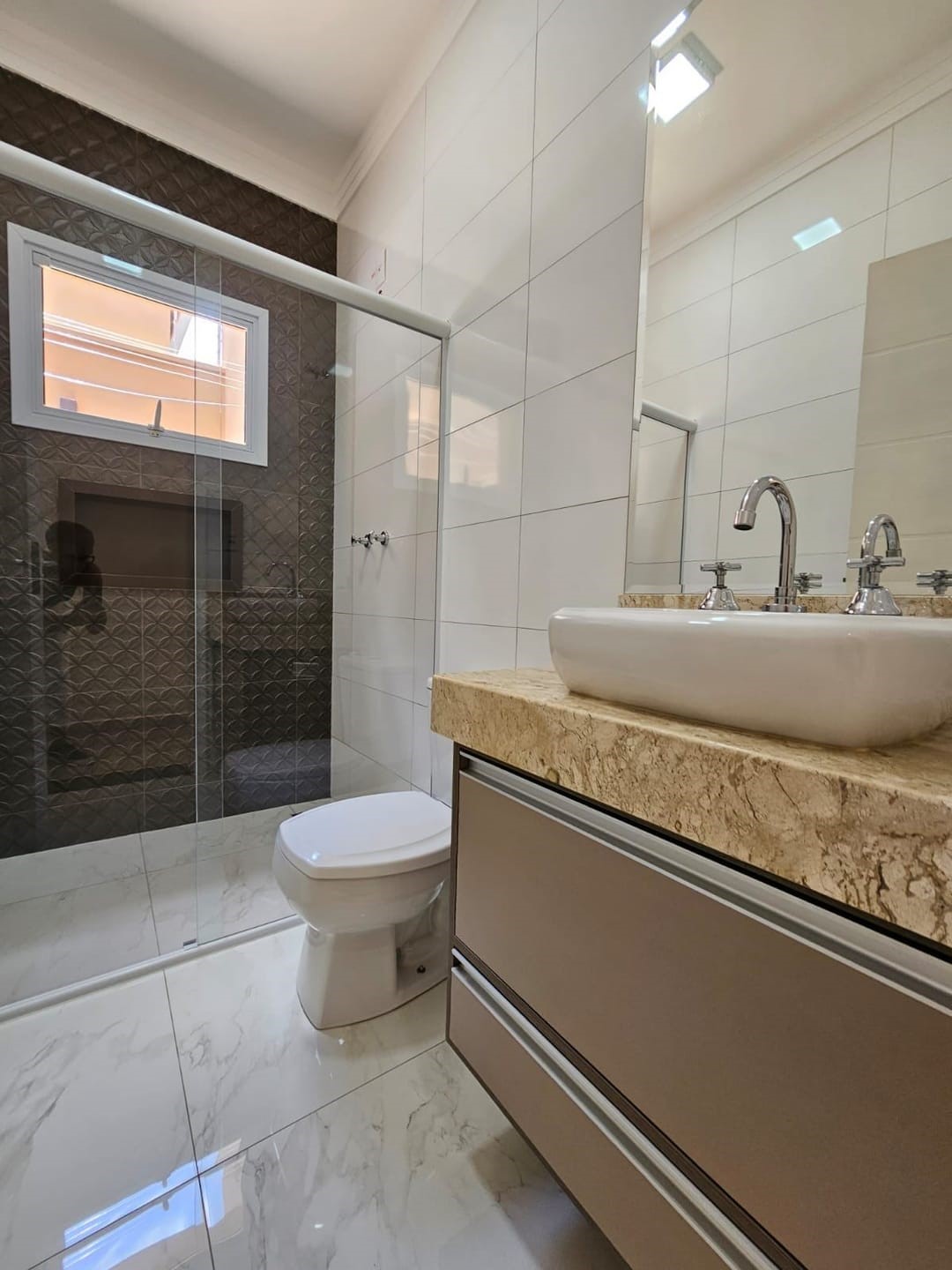 Casa à venda e aluguel com 3 quartos, 170m² - Foto 12