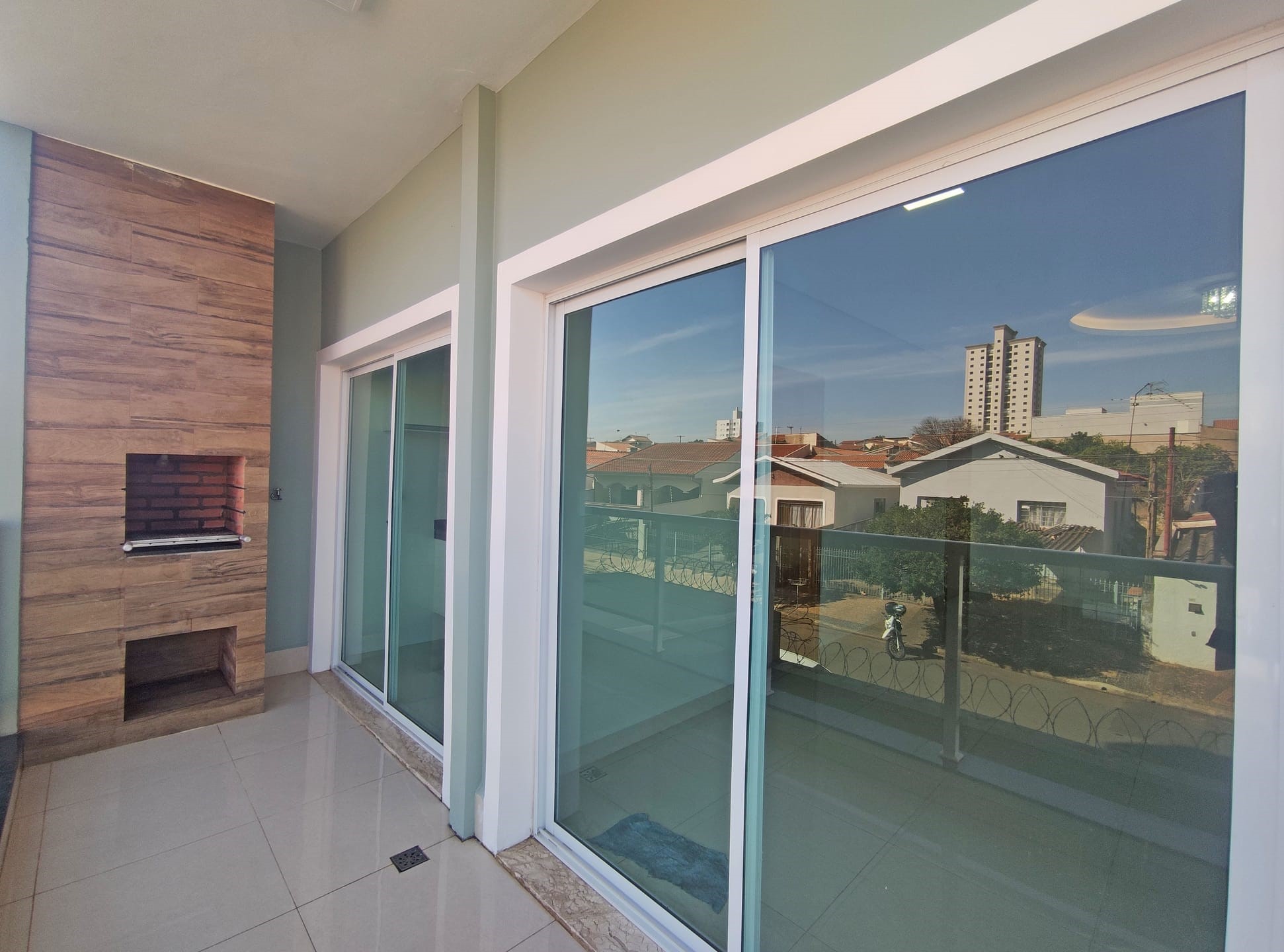 Apartamento para alugar com 3 quartos, 100m² - Foto 4