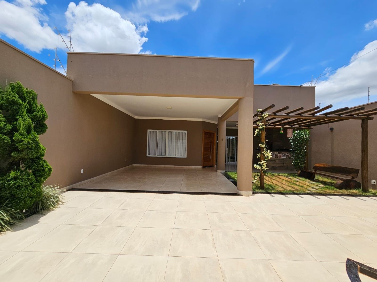 Casa à venda e aluguel com 3 quartos, 170m² - Foto 7