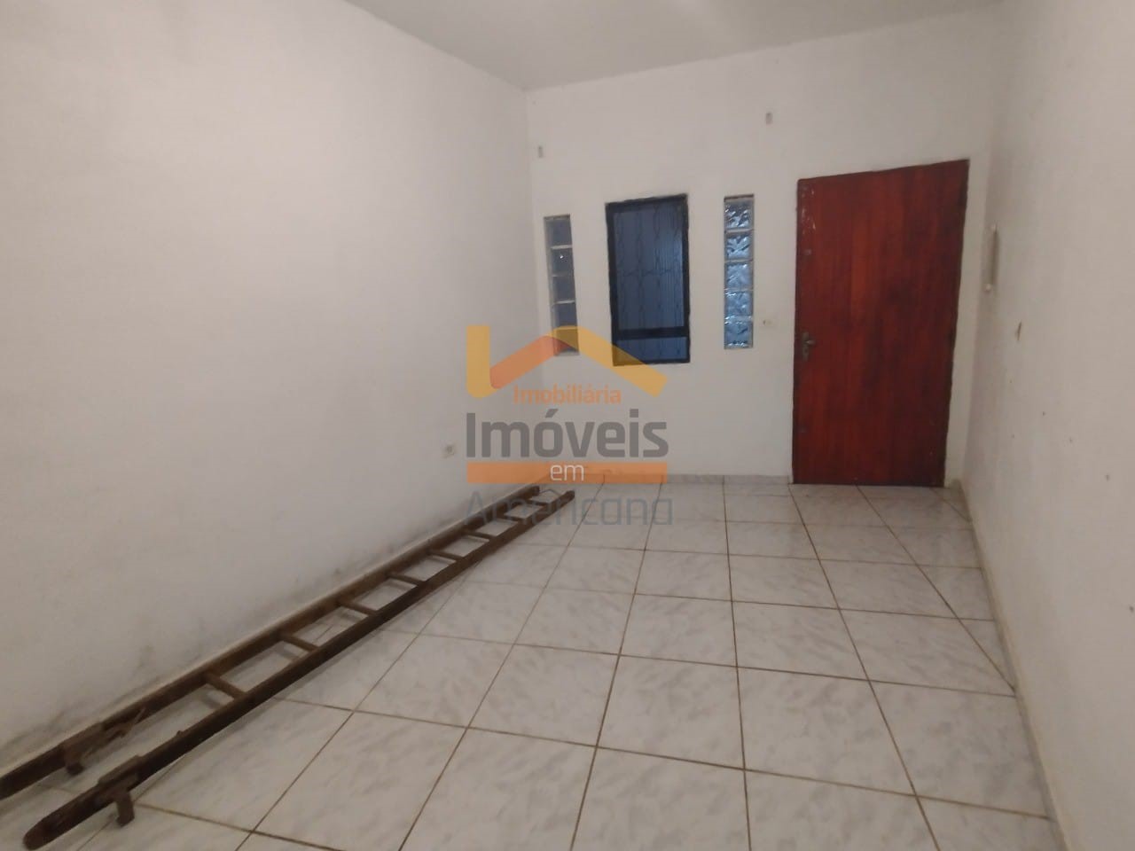 Sítio, 2 quartos, 300 m² - Foto 1