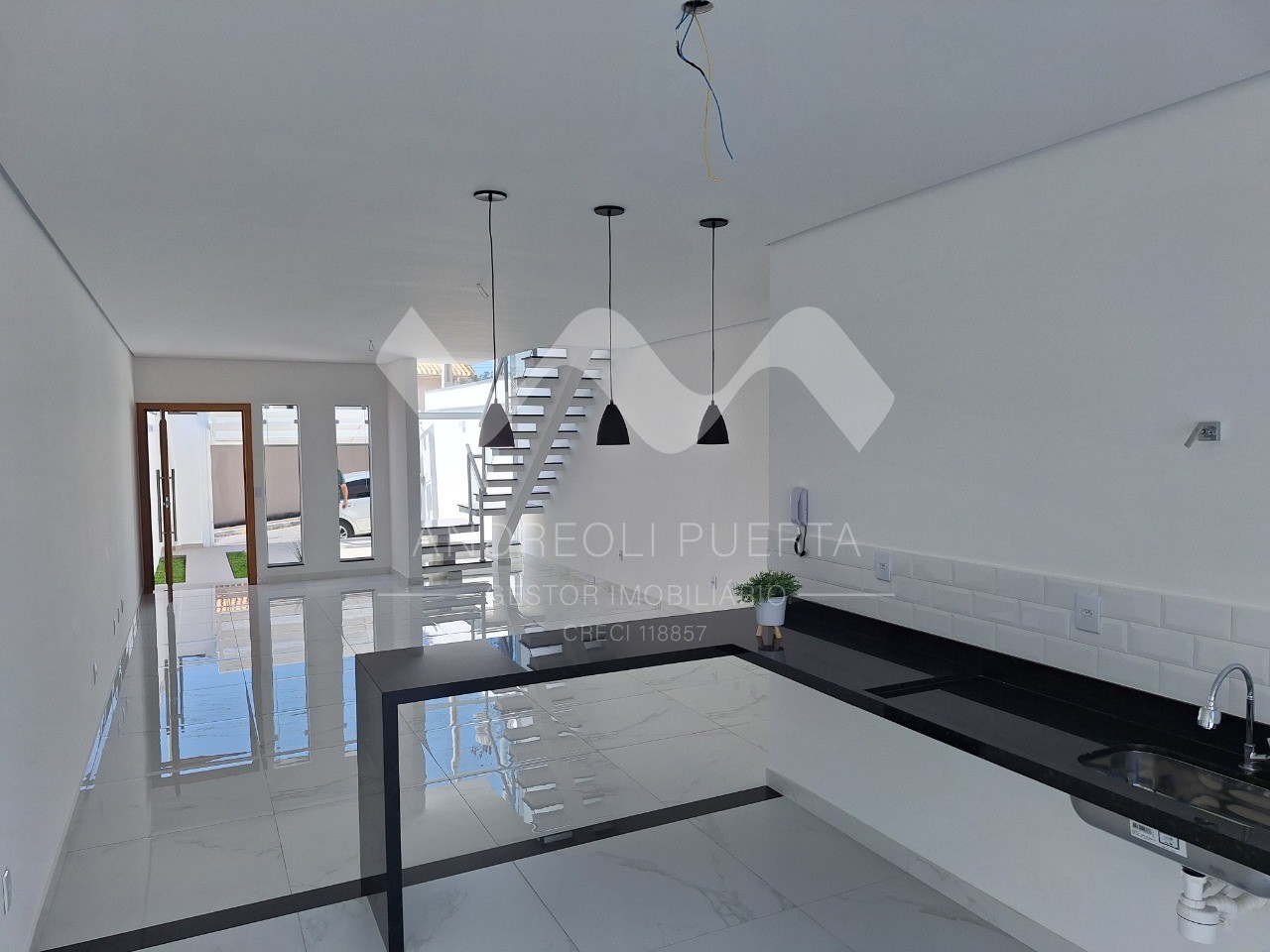 Sobrado à venda com 3 quartos, 138m² - Foto 1