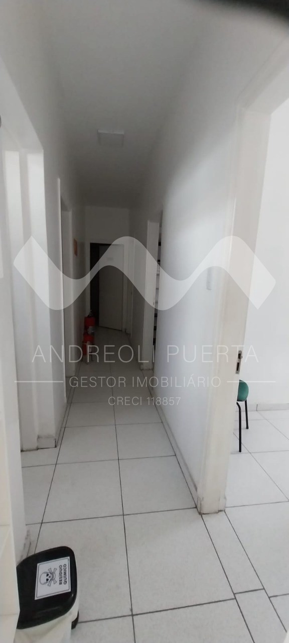Prédio Inteiro à venda com 3 quartos, 300m² - Foto 13