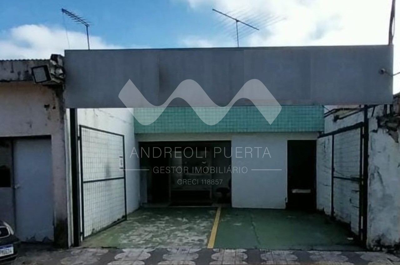 Prédio Inteiro à venda com 3 quartos, 300m² - Foto 1