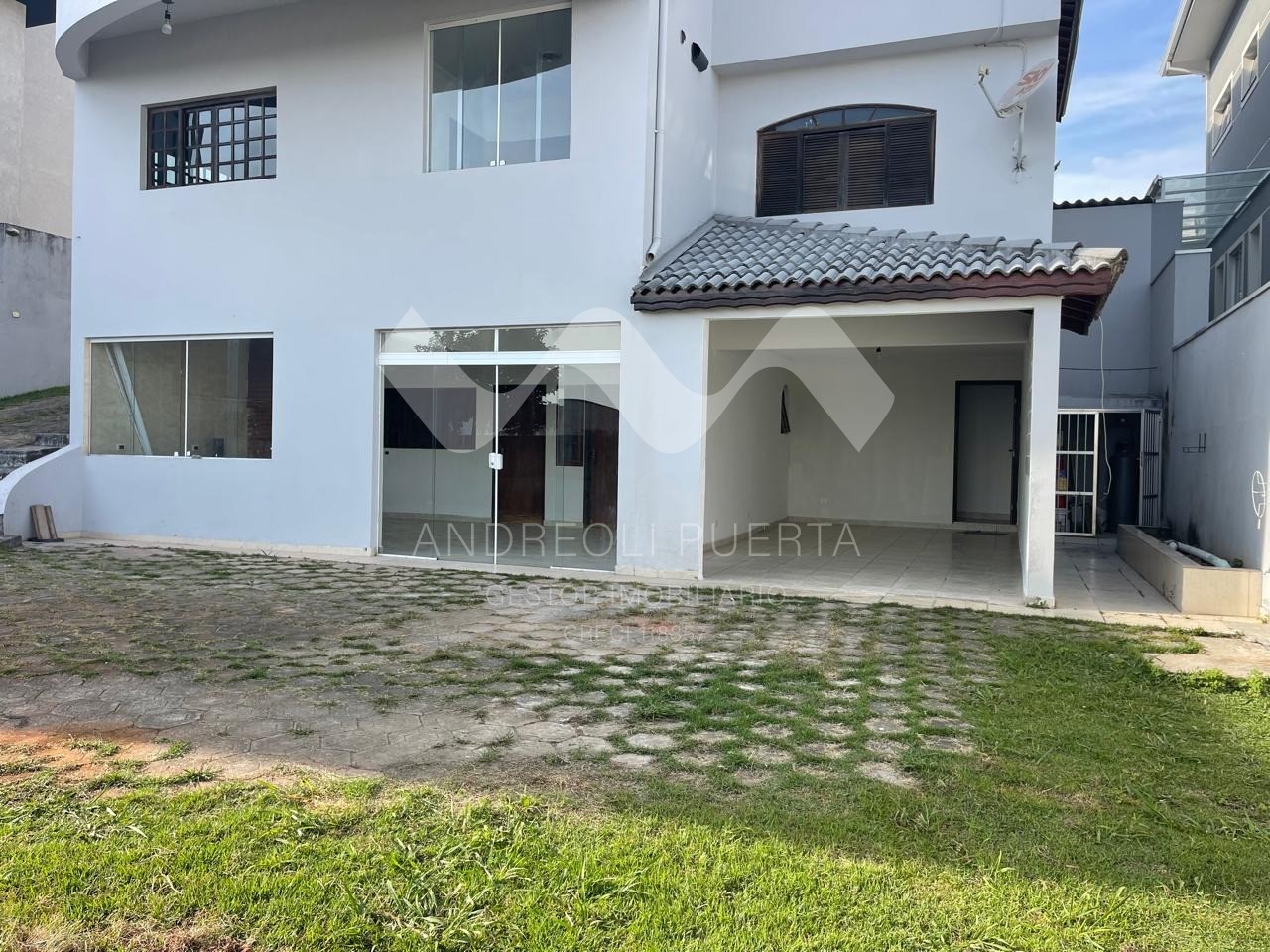 Casa de Condomínio à venda e aluguel com 5 quartos, 600m² - Foto 9
