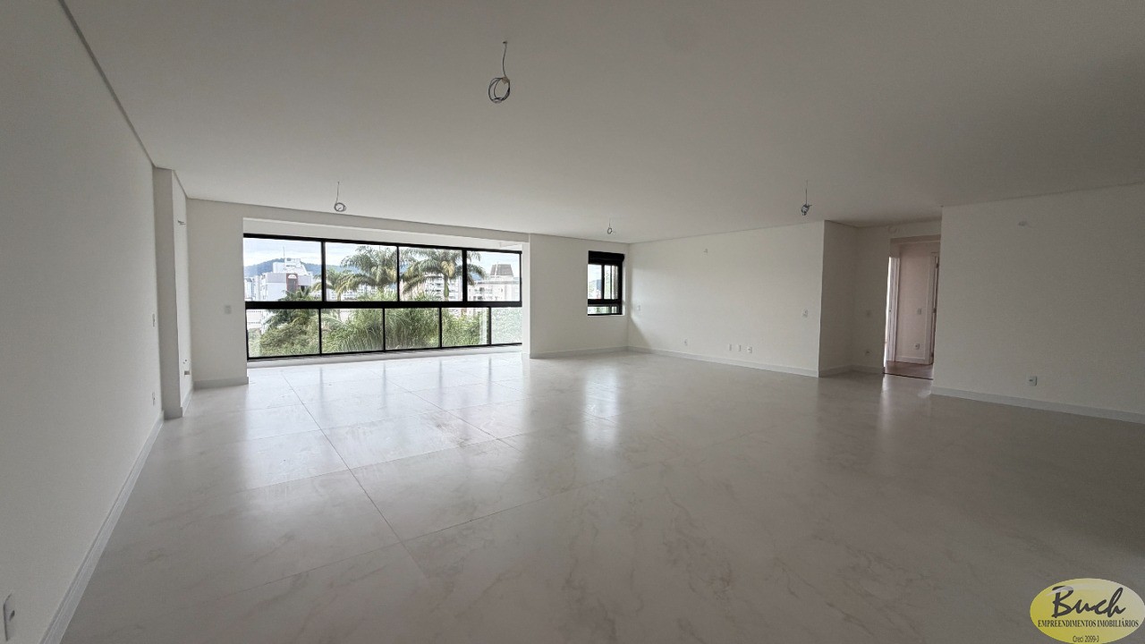 Apartamento, 3 quartos, 208 m² - Foto 2