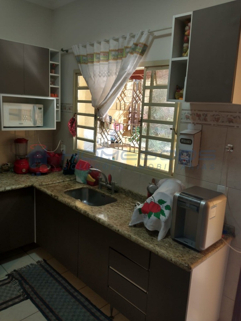 Casa à venda com 3 quartos, 187m² - Foto 5