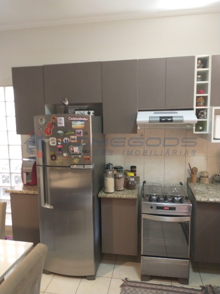Casa à venda com 3 quartos, 187m² - Foto 6