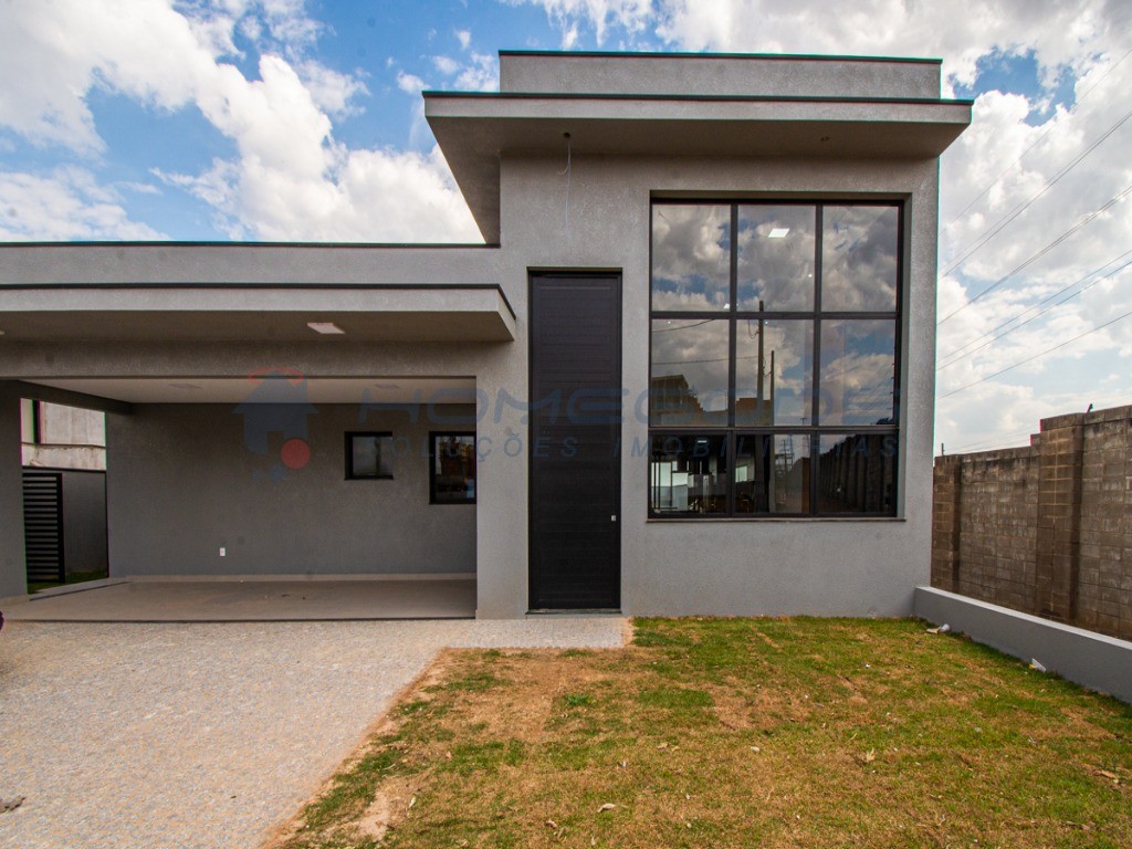 Sobrado à venda com 4 quartos, 467m² - Foto 1