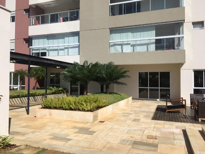 Apartamento para alugar com 3 quartos, 101m² - Foto 9