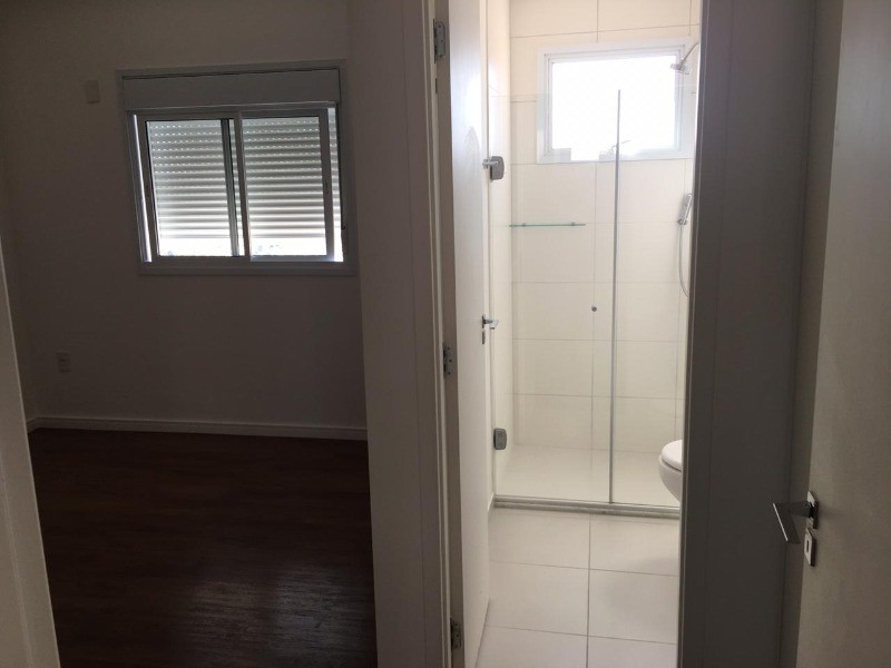 Apartamento para alugar com 3 quartos, 101m² - Foto 41