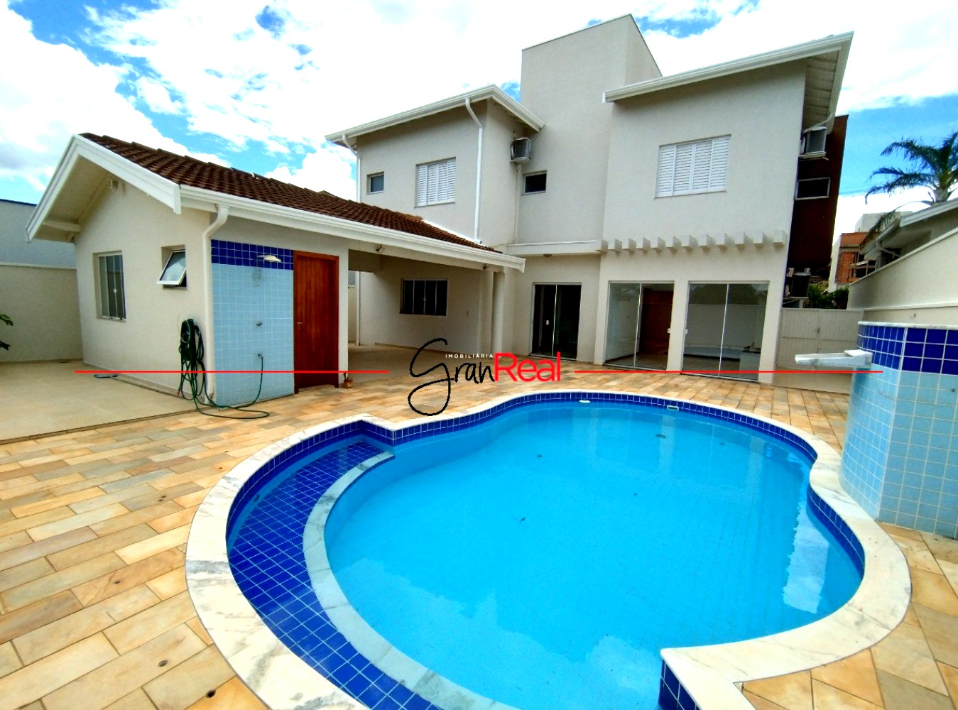 Casa de Condomínio, 4 quartos - Foto 1