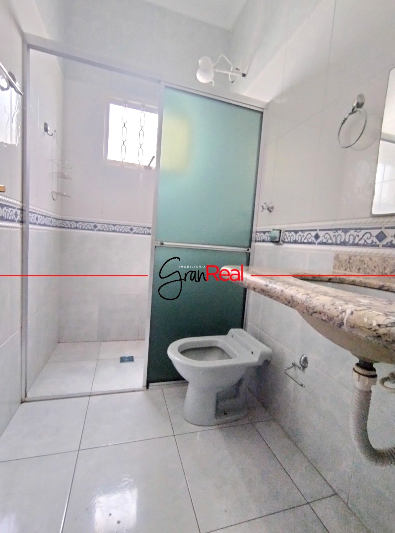 Casa para alugar com 3 quartos, 125m² - Foto 9