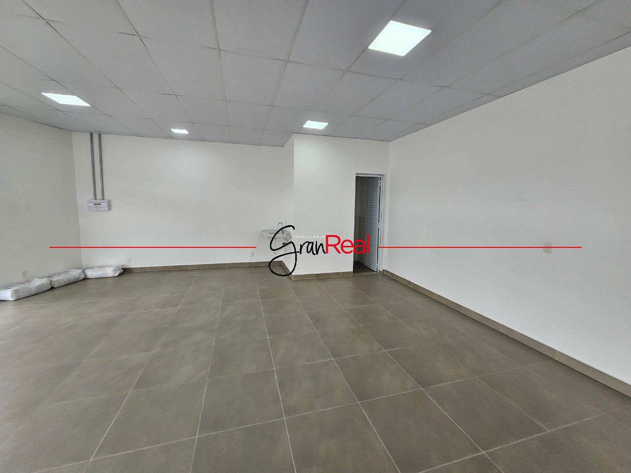 Loja-Salão para alugar, 70m² - Foto 6
