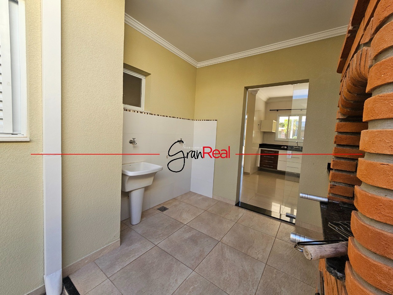 Casa para alugar com 3 quartos, 150m² - Foto 10