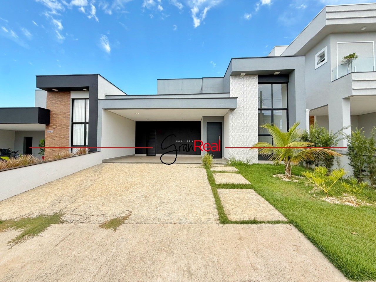 Casa de Condomínio à venda com 3 quartos, 188m² - Foto 1