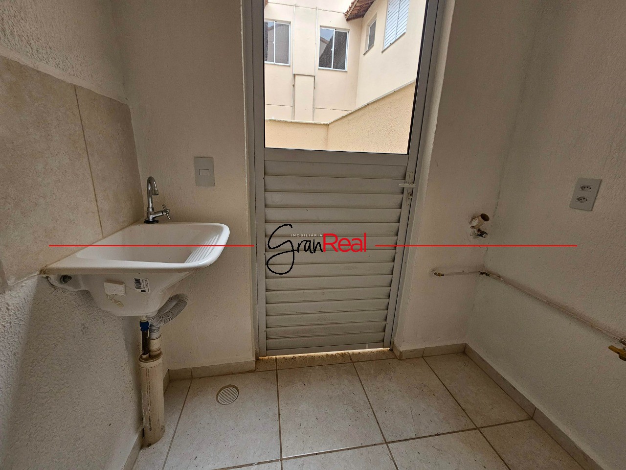 Apartamento para alugar com 2 quartos, 43m² - Foto 7