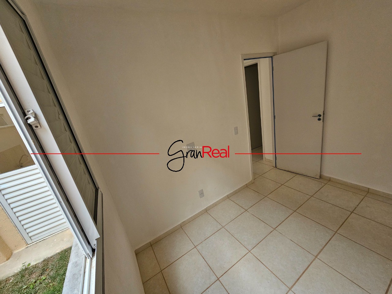 Apartamento para alugar com 2 quartos, 43m² - Foto 11