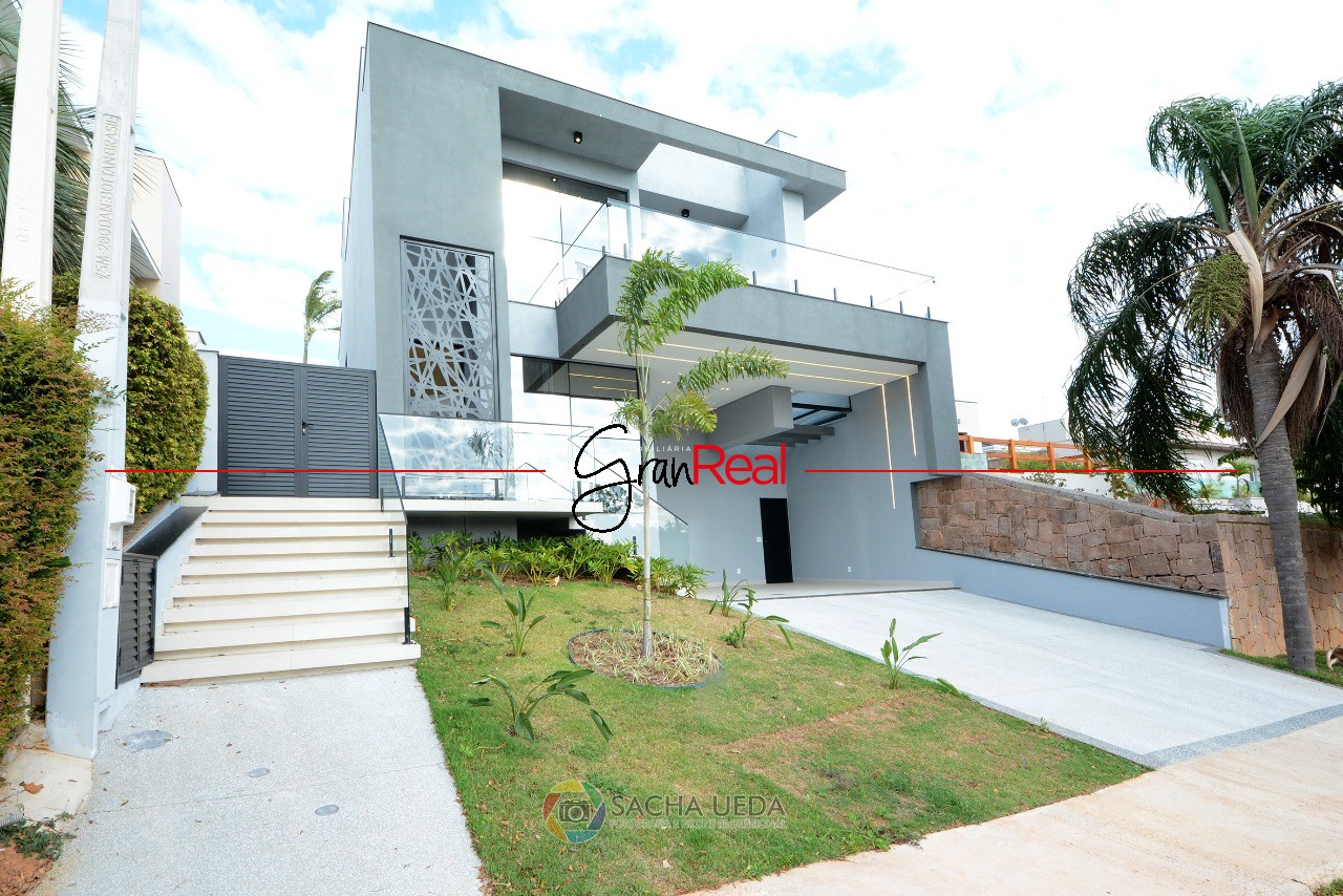 Casa de Condomínio à venda com 3 quartos, 271m² - Foto 1