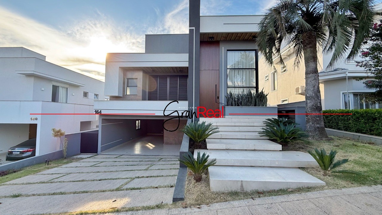 Casa de Condomínio à venda com 3 quartos, 346m² - Foto 1