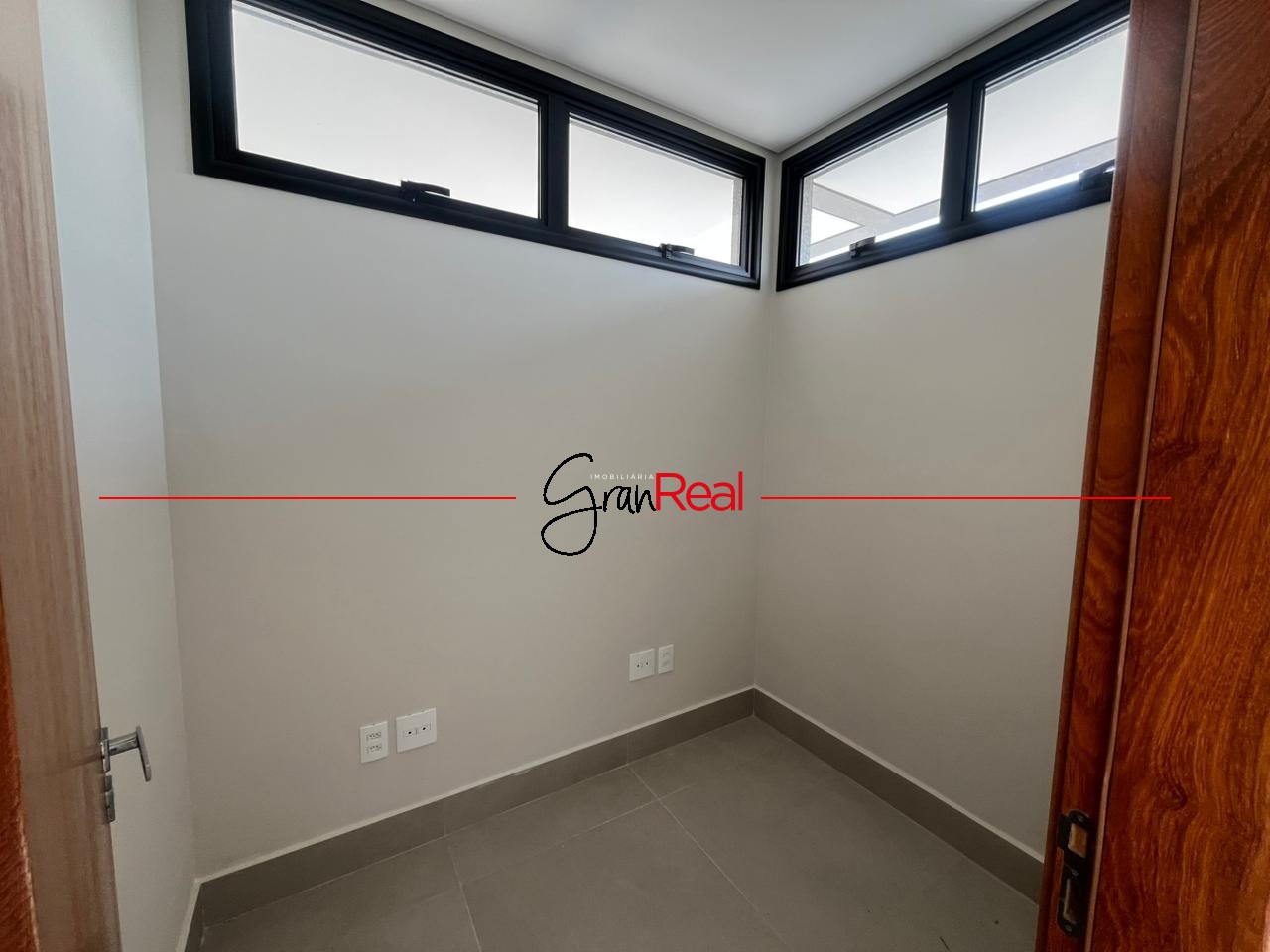Casa de Condomínio à venda com 3 quartos, 187m² - Foto 4