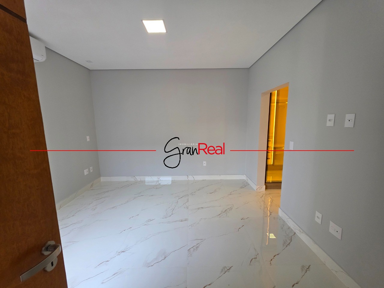 Casa, 4 quartos, 245 m² - Foto 46