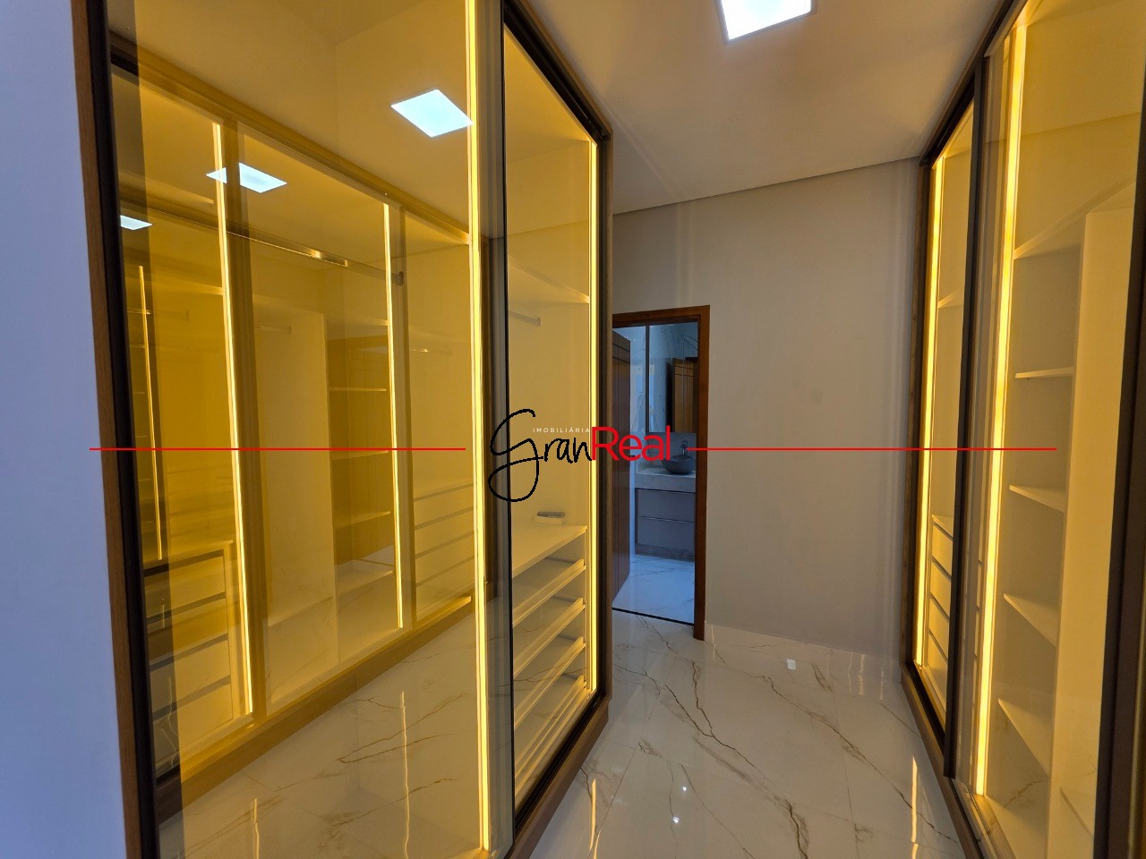 Casa, 4 quartos, 245 m² - Foto 50