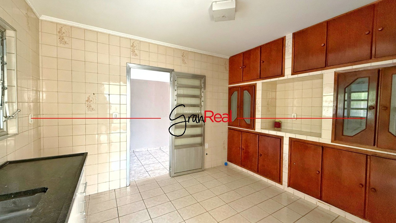 Casa à venda com 3 quartos, 179m² - Foto 9