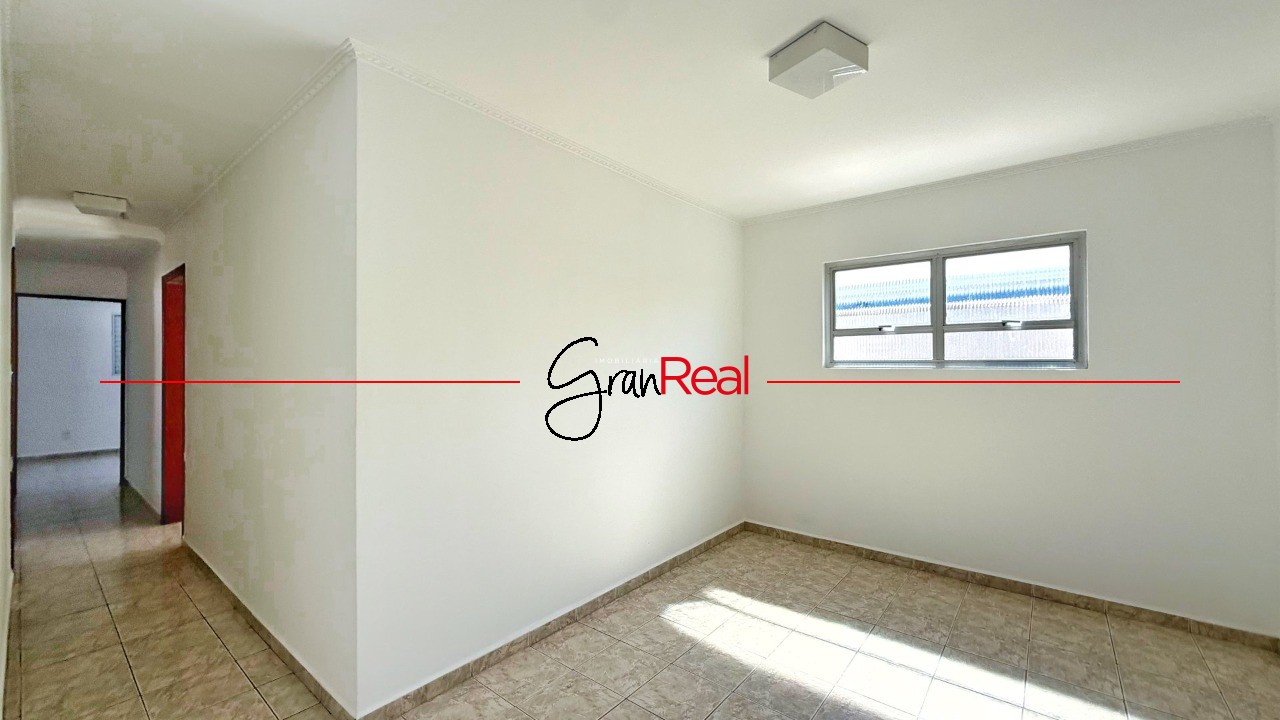 Casa à venda com 3 quartos, 179m² - Foto 8