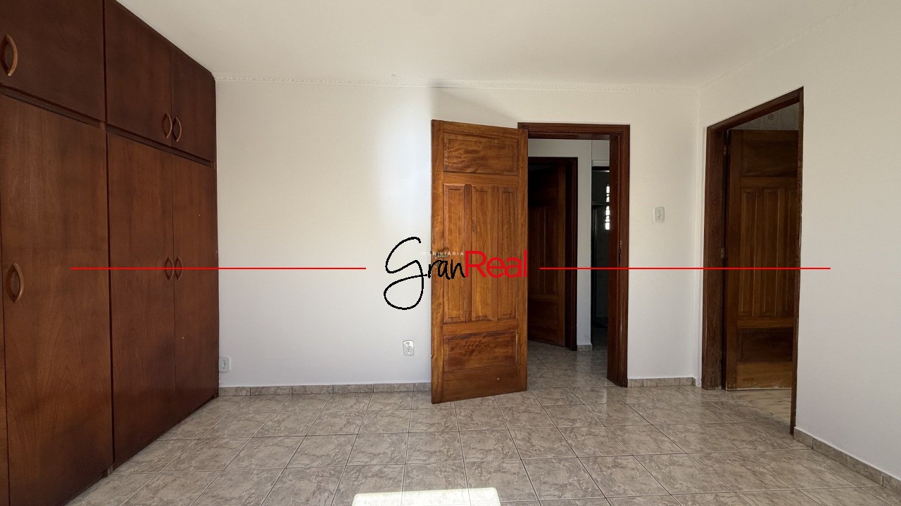 Casa à venda com 3 quartos, 179m² - Foto 13