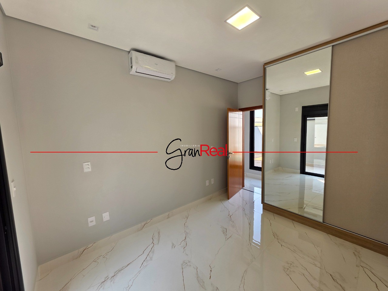 Casa, 4 quartos, 245 m² - Foto 43