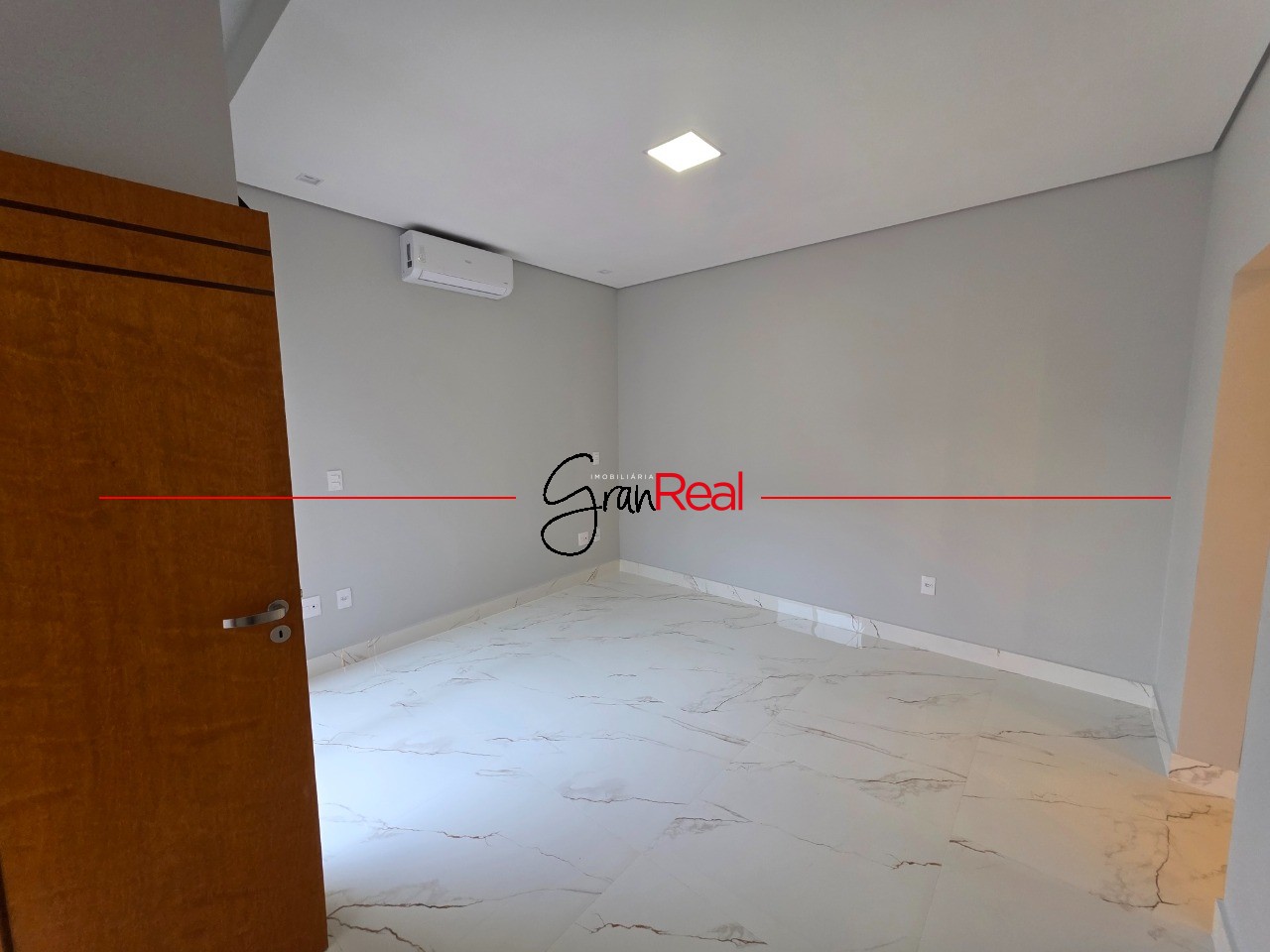 Casa, 4 quartos, 245 m² - Foto 47