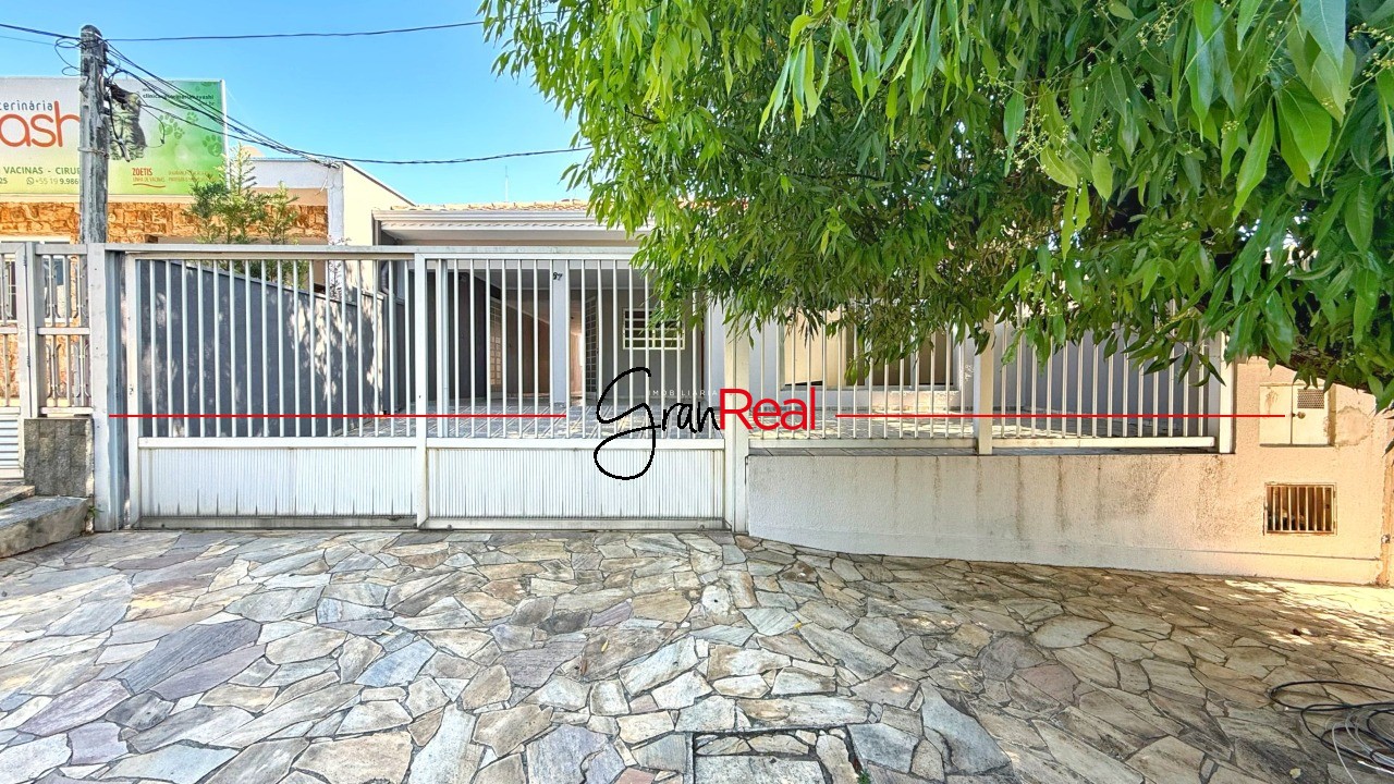 Casa à venda com 3 quartos, 179m² - Foto 1