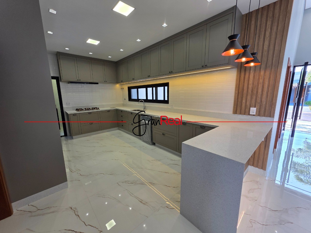 Casa, 4 quartos, 245 m² - Foto 14