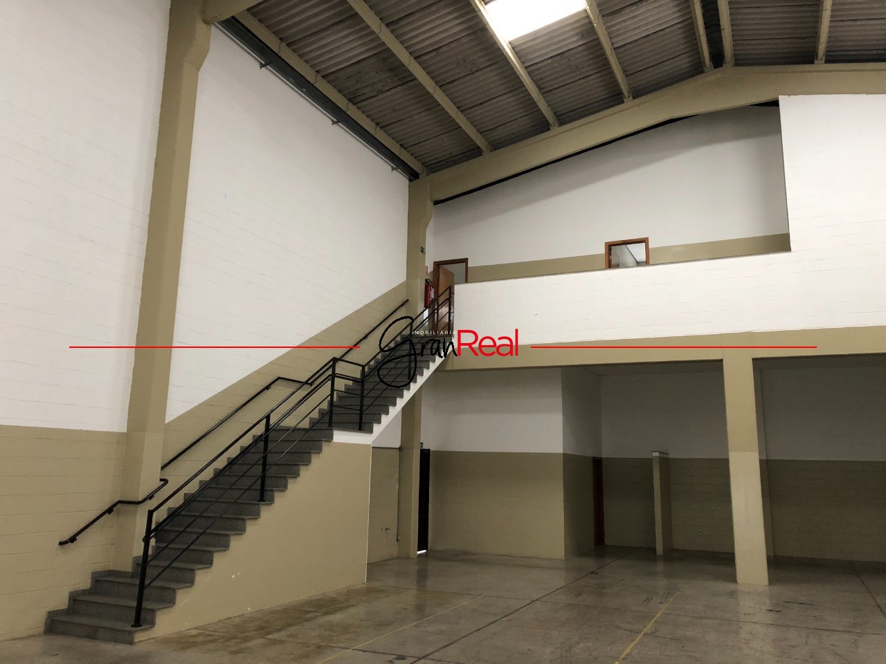 Depósito-Galpão-Armazém à venda, 791m² - Foto 4