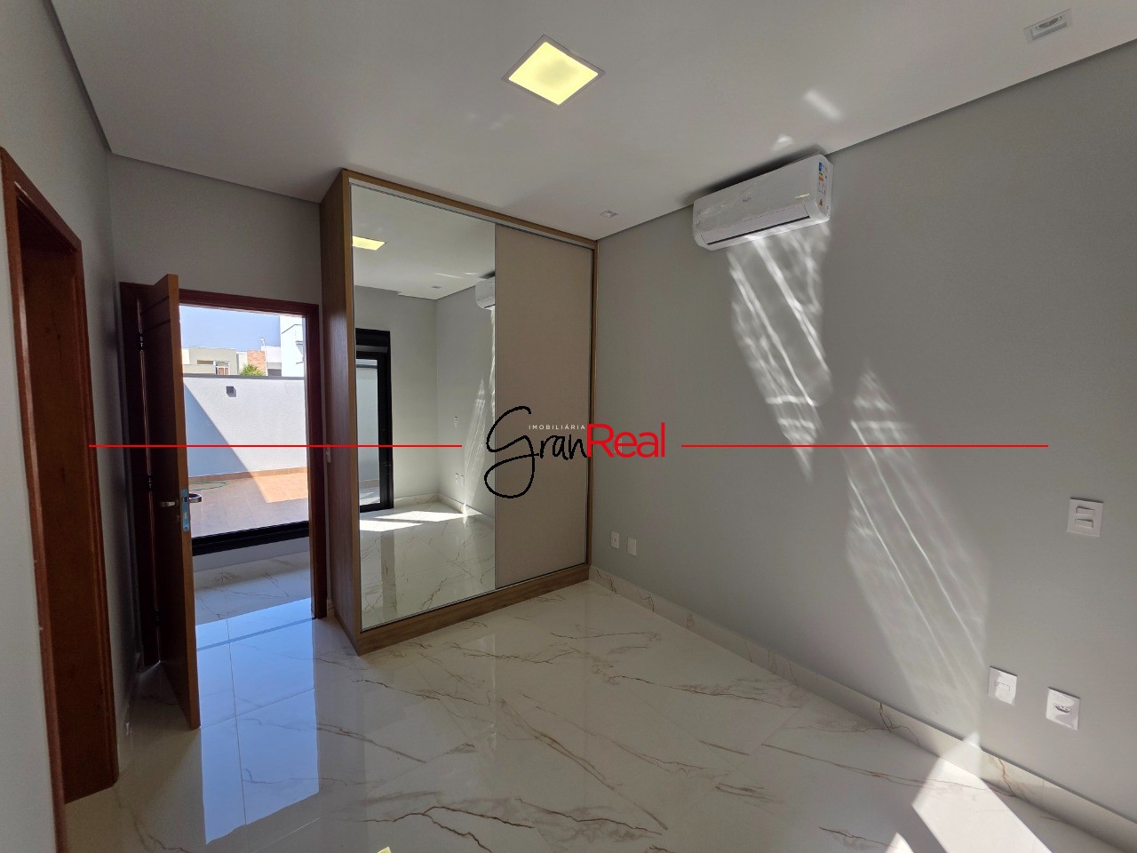 Casa, 4 quartos, 245 m² - Foto 39