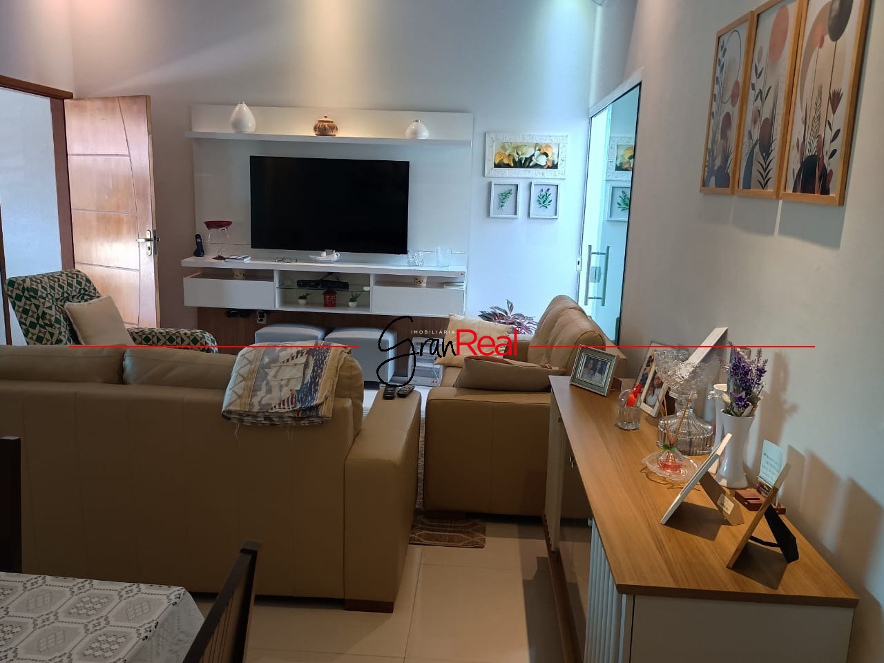 Casa, 3 quartos, 152 m² - Foto 2