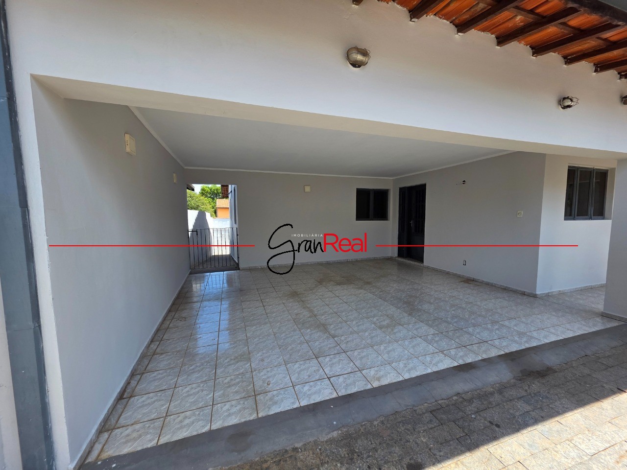 Casa, 3 quartos, 212 m² - Foto 1