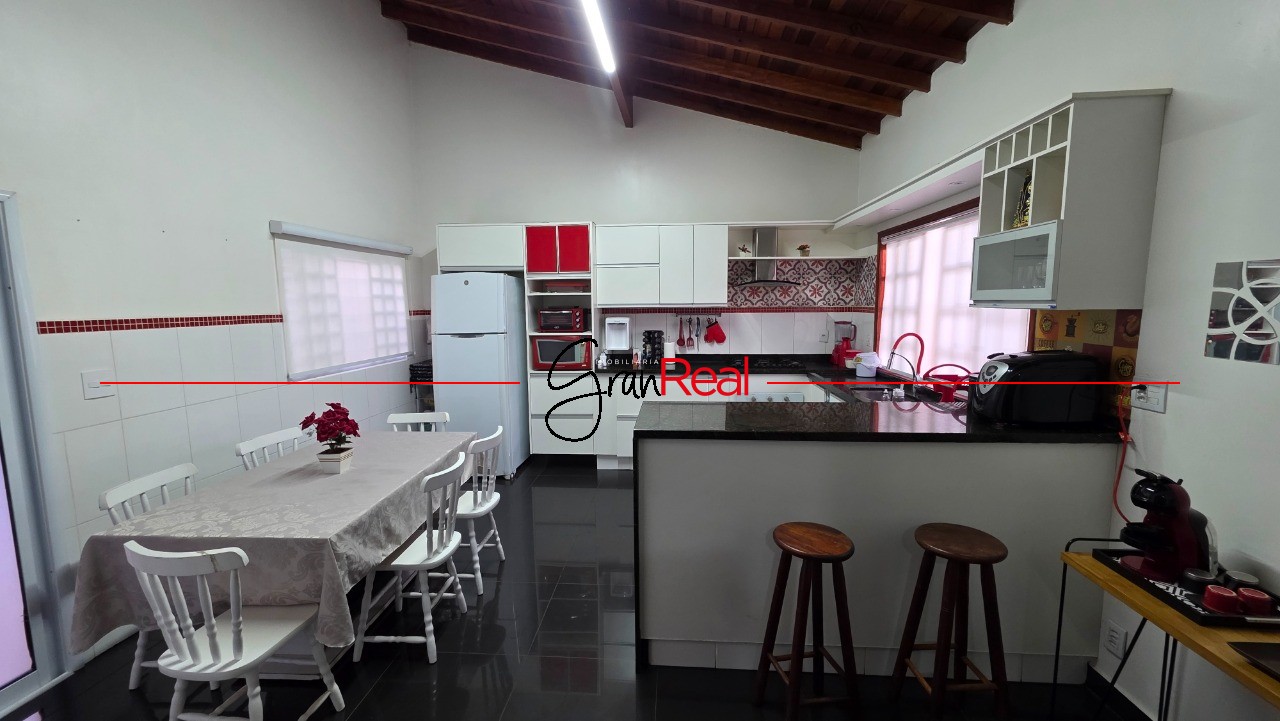 Casa, 3 quartos, 175 m² - Foto 9