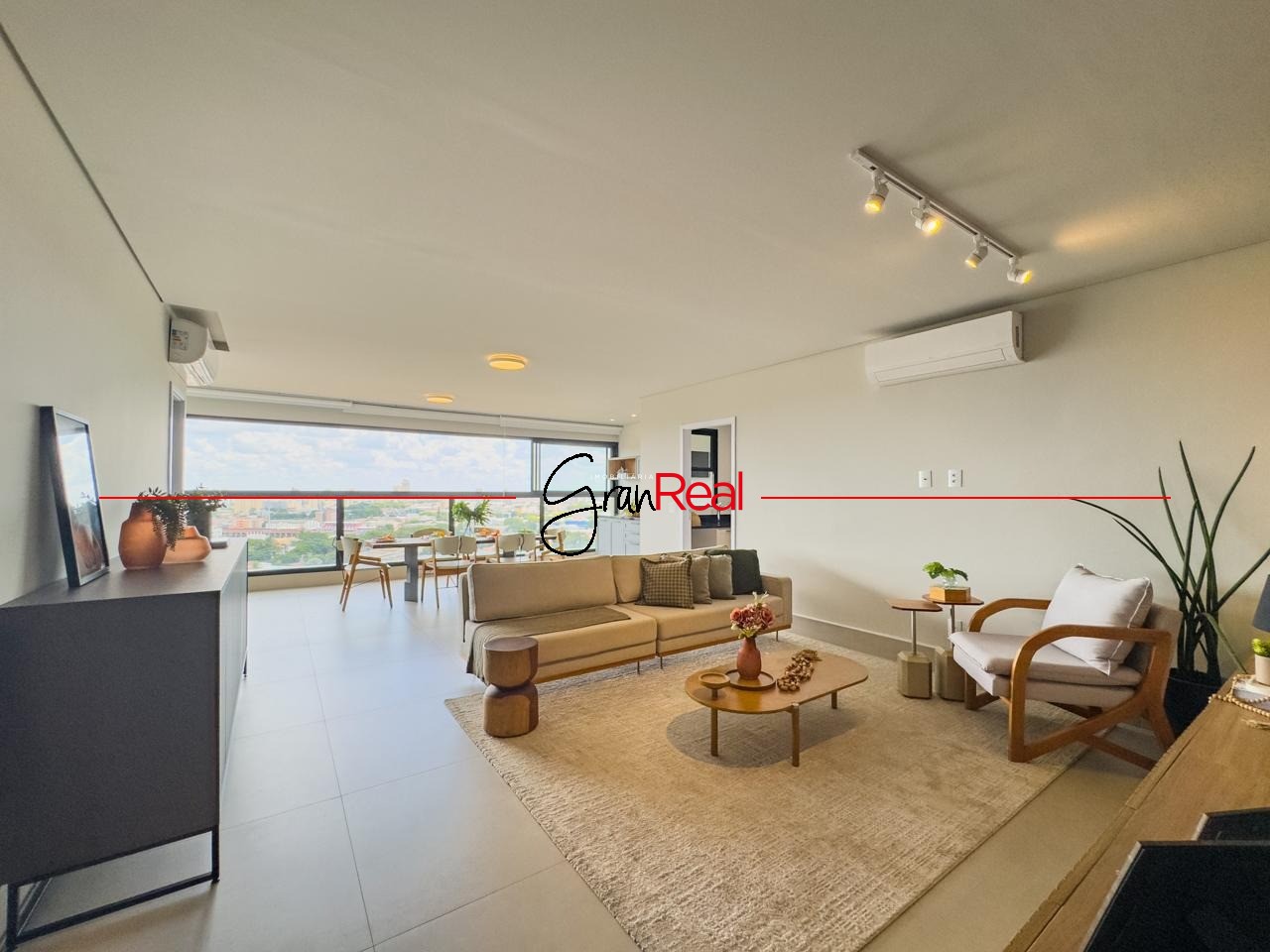 Apartamento, 3 quartos, 155 m² - Foto 1