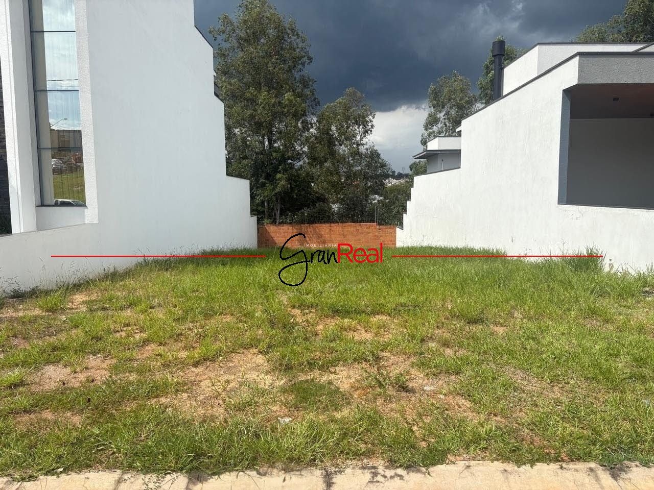 Terreno, 300 m² - Foto 1