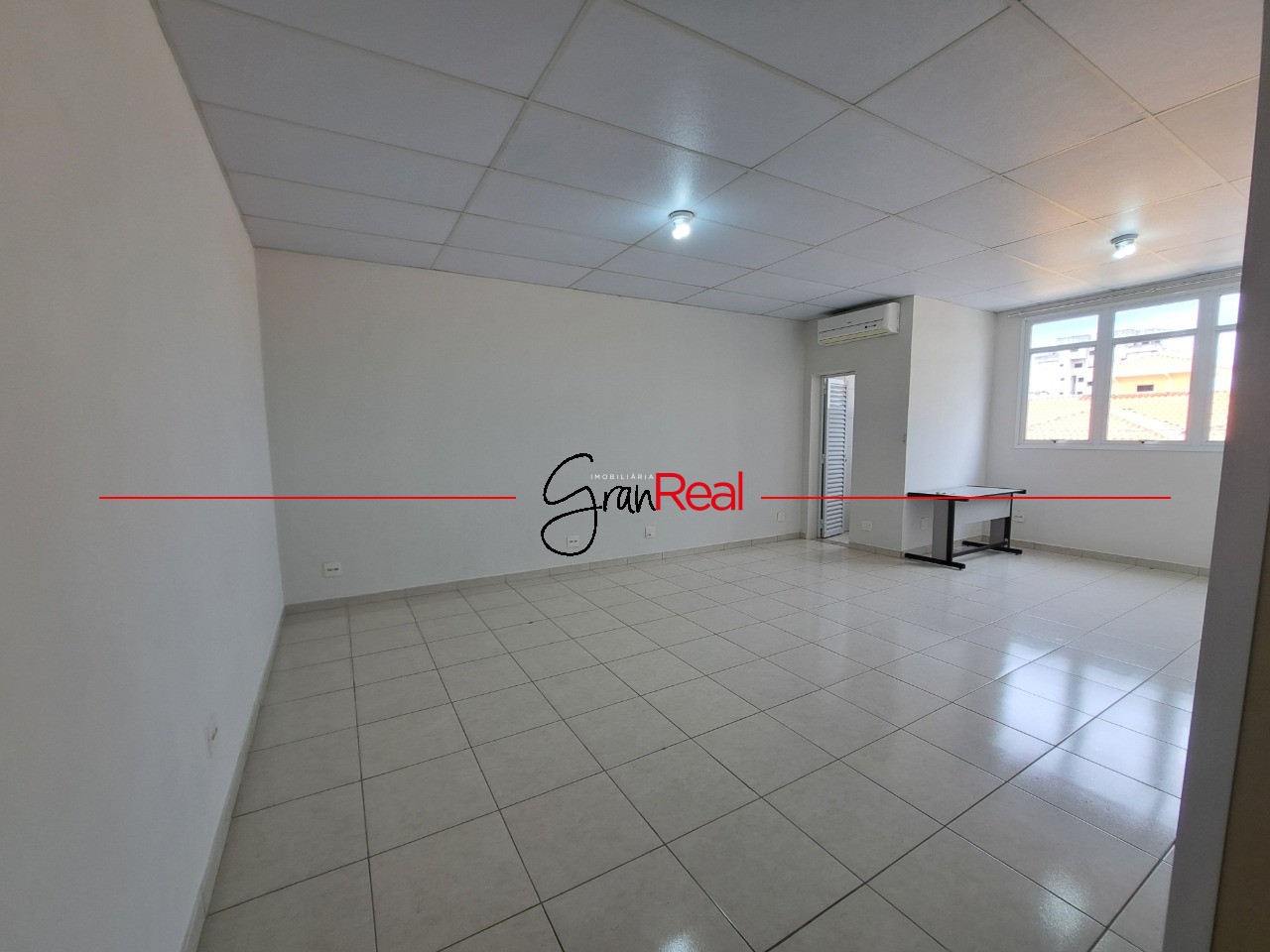Sala-Conjunto, 45 m² - Foto 1