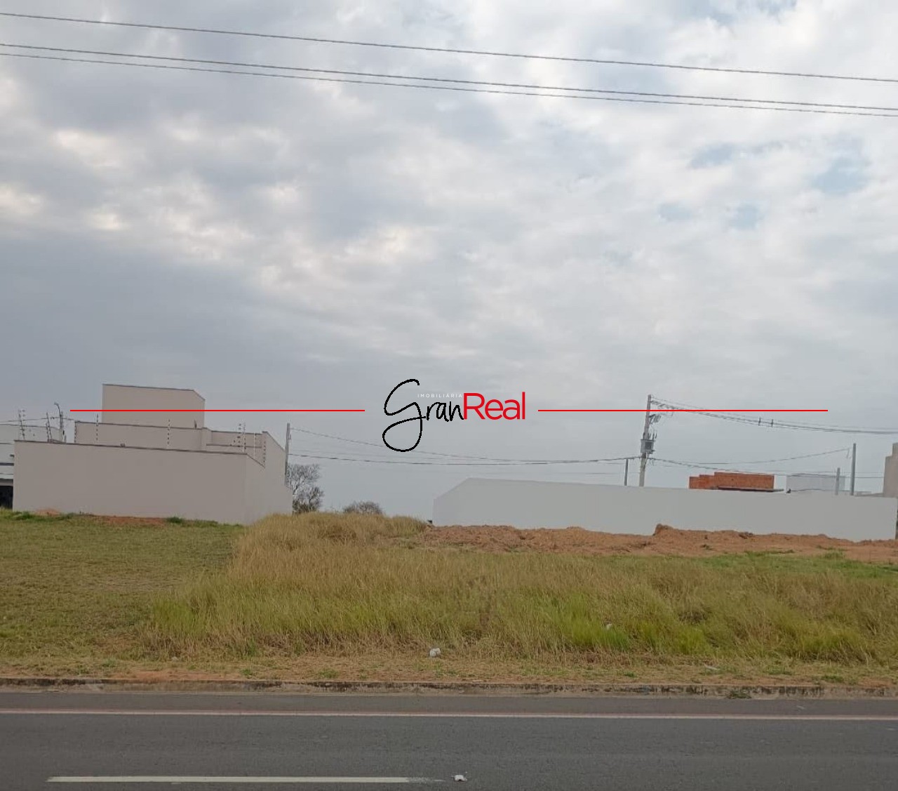 Loteamento e Condomínio - Foto 1