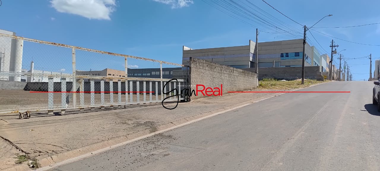 Loteamento e Condomínio - Foto 1