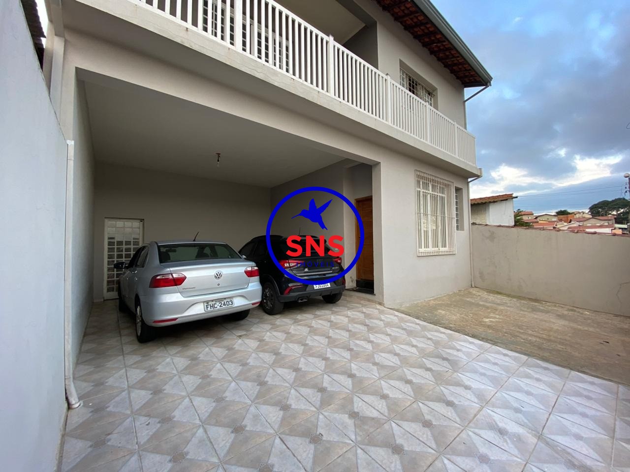 Casa, 3 quartos, 219 m² - Foto 1