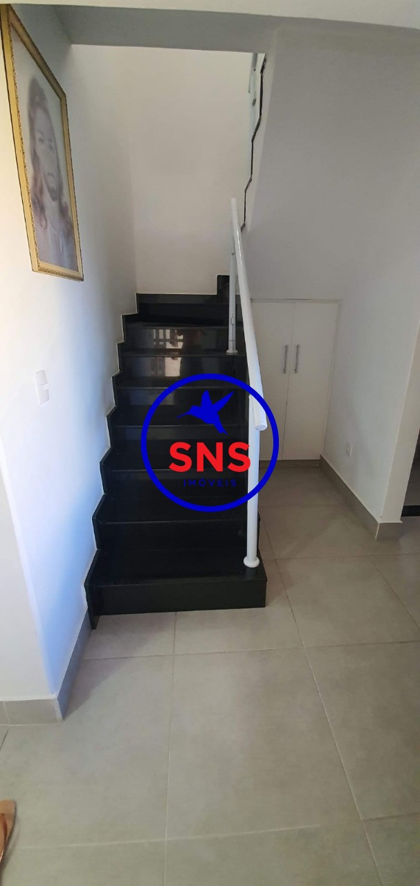 Casa à venda com 3 quartos, 100m² - Foto 8