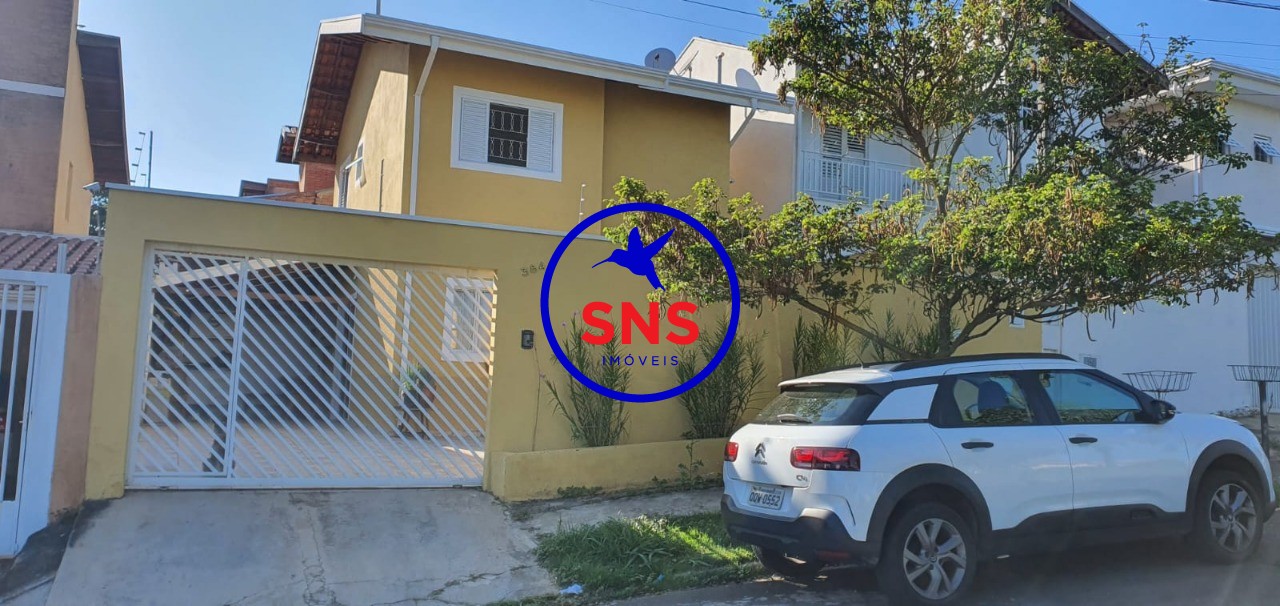 Casa à venda com 3 quartos, 100m² - Foto 1